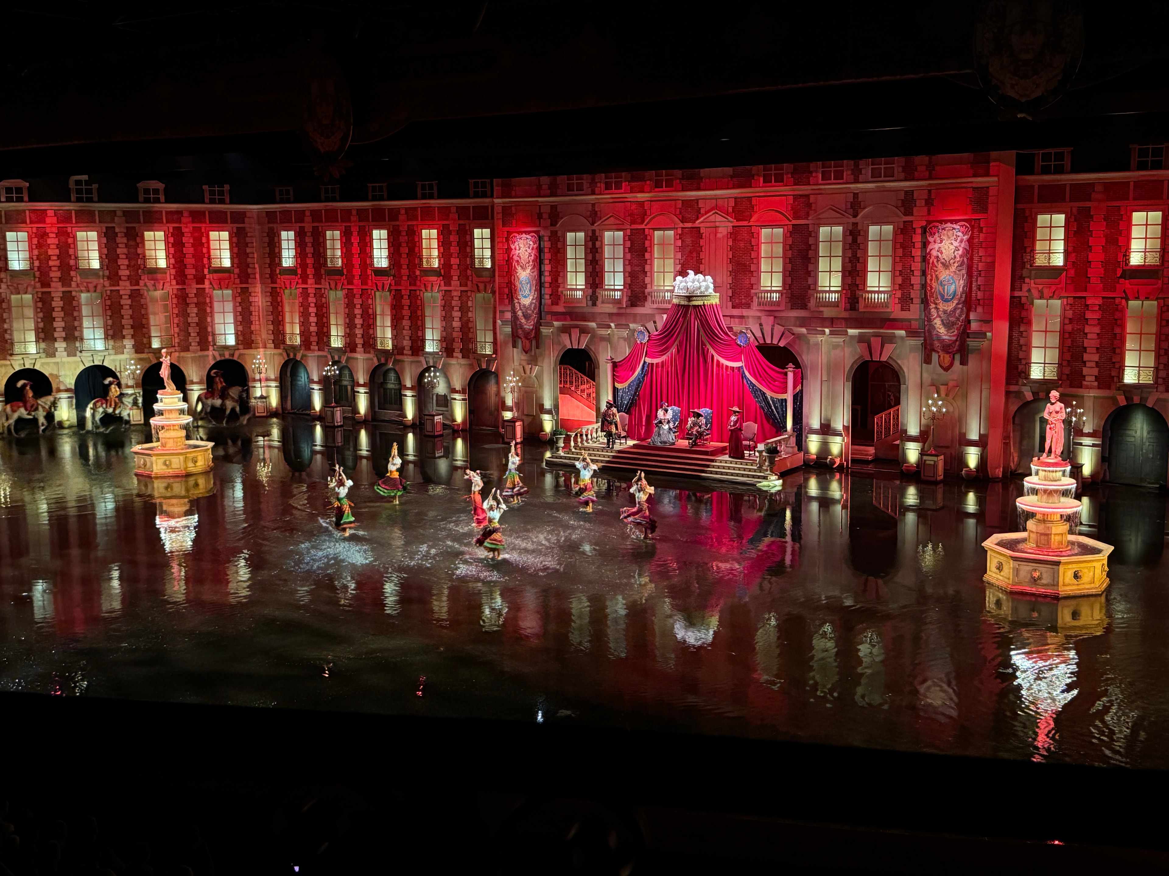 The spectacular night show at Puy du Fou